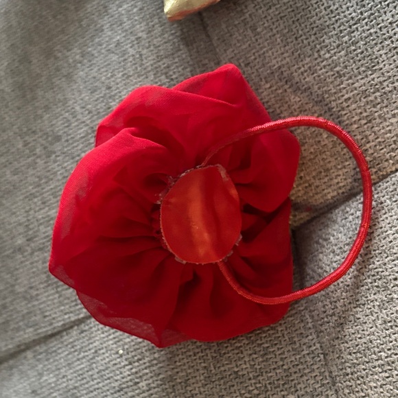 Vintage Luxurious Gold and Black Hair Accessory Collection - Picture 3 of 5